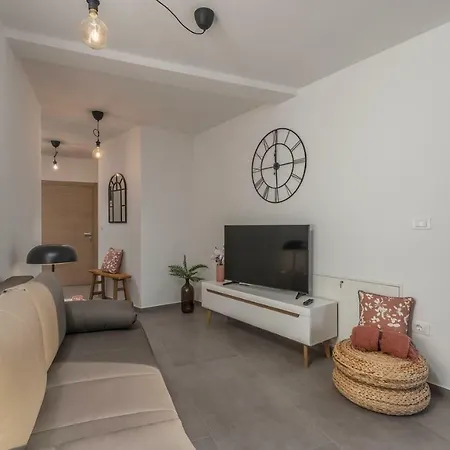 Apart Galant Guest house
