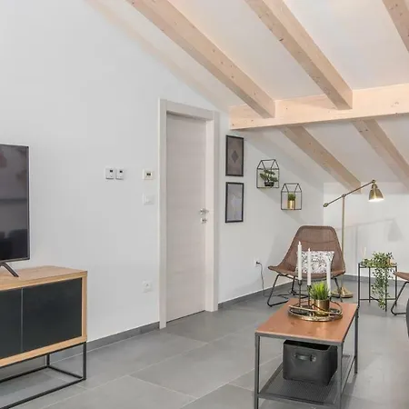 Apart Galant Guest house 4*